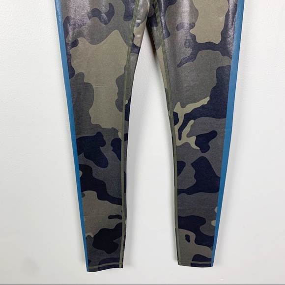 VENOR High Waisted Shiny Camo Leggings Striped Sides Long Length XS/S 1 - Picture 2 of 10